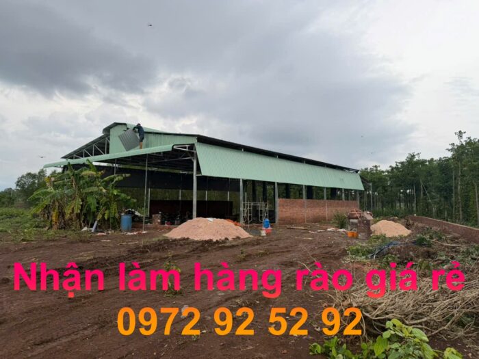 Nhận làm hàng rào tại Ngãi Giao, Hồ Chí Minh giá rẻ 