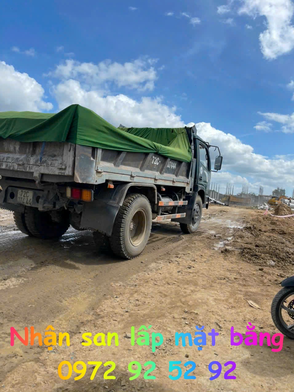 nhan-san-lap-mat-bang-tai-nghia-thanh-ho-chi-minh